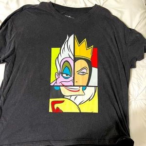SOLD - Target Disney Villains shirt - Cruella, Úrsula, Evil Queen
